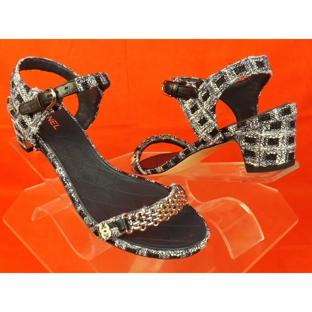 CHANEL G31705 BLUE TWEED GOLD CHAIN CC PEARL LOGO SANDALS LOW HEEL PUMPS 39.5 9